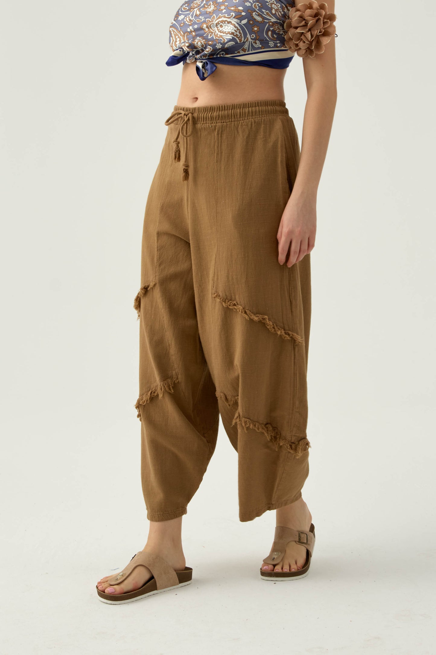 Yırtmaçlı Püsküllü Raw Pantolon - Kahve