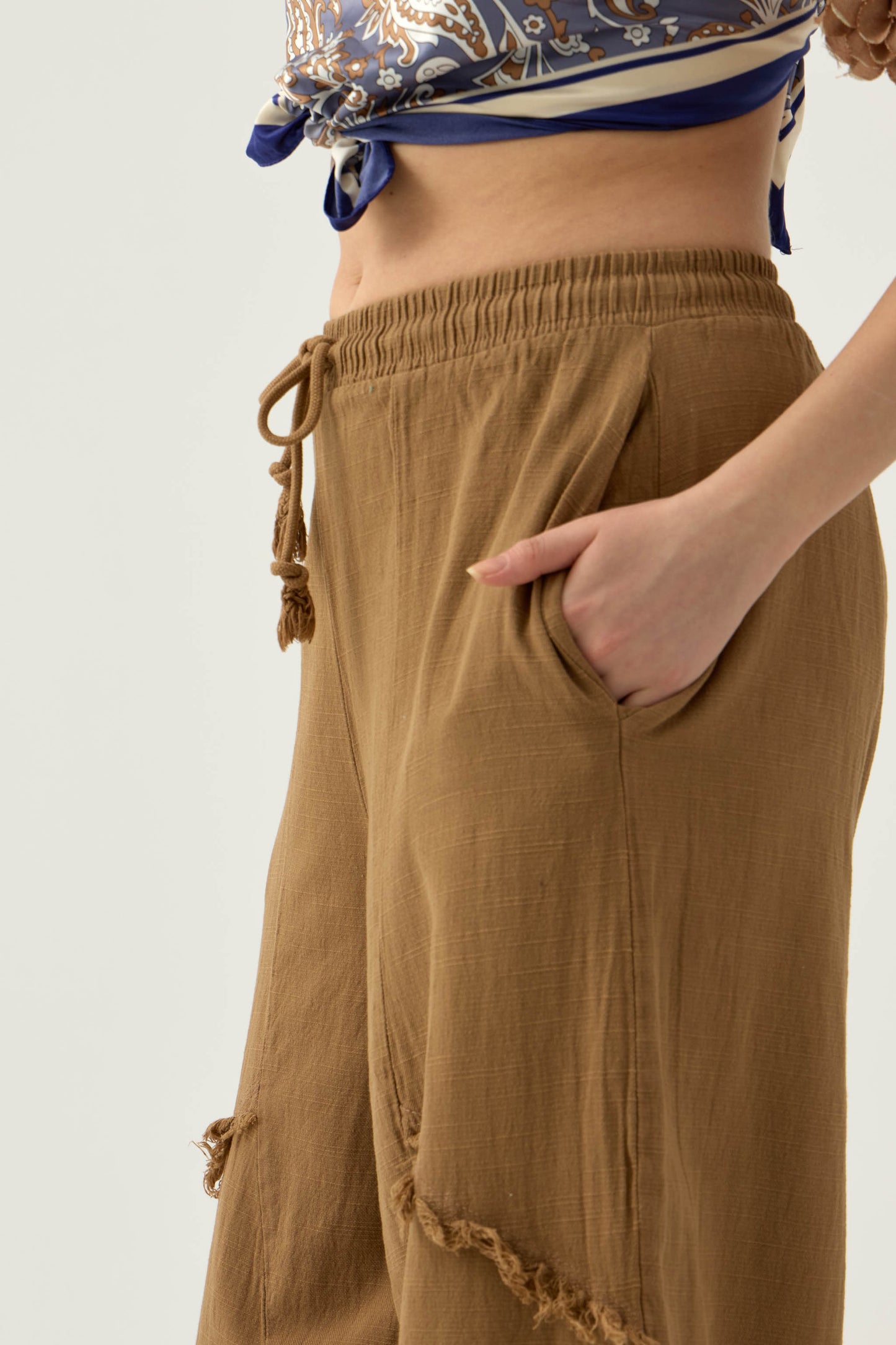 Yırtmaçlı Püsküllü Raw Pantolon - Kahve